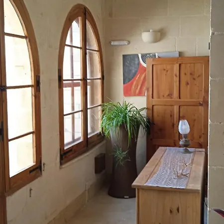 فيلة Tas-suplu *