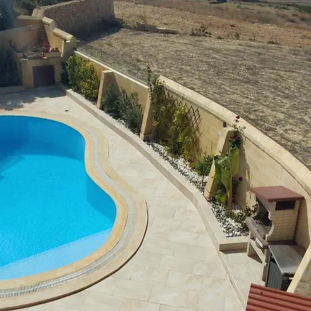 Villa Tas-suplu *