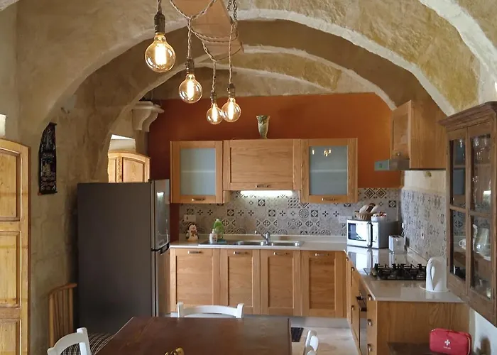 Tas-suplu * San Lawrenz