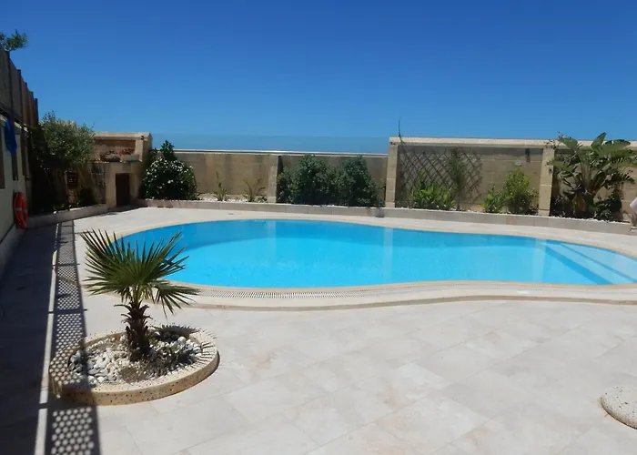 Tas-suplu San Lawrenz